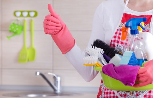 End of tenancy cleaning for Greenwich homes focusing on bathrooms and kitchens